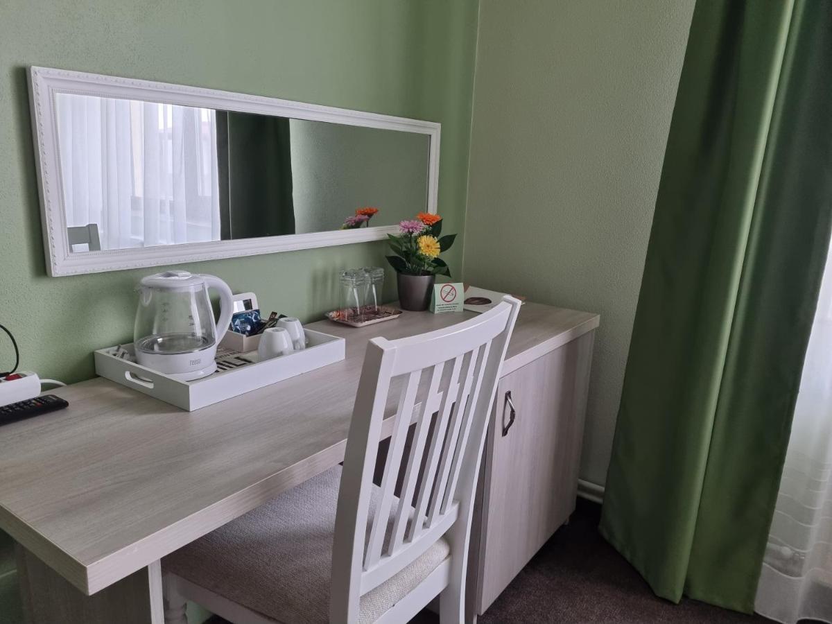 Alba Forum Alba Iulia Room photo